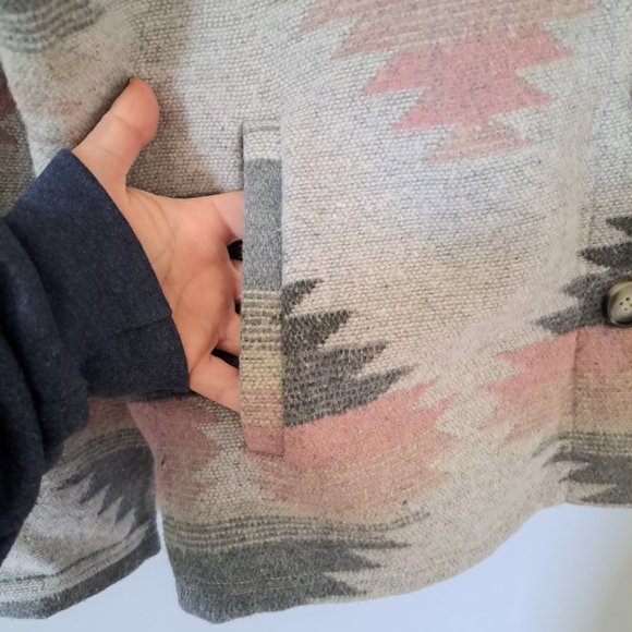 Jacket size womens small - Picture 4 of 9